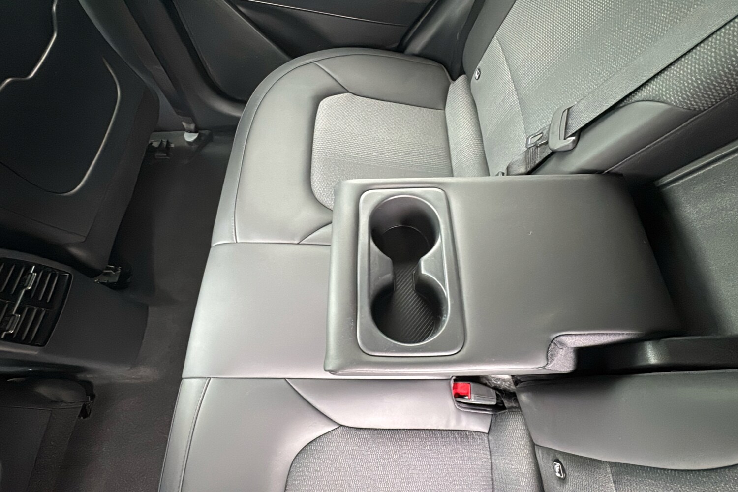 Used Kia Niro 2023 for sale - 76230240: Photo 40