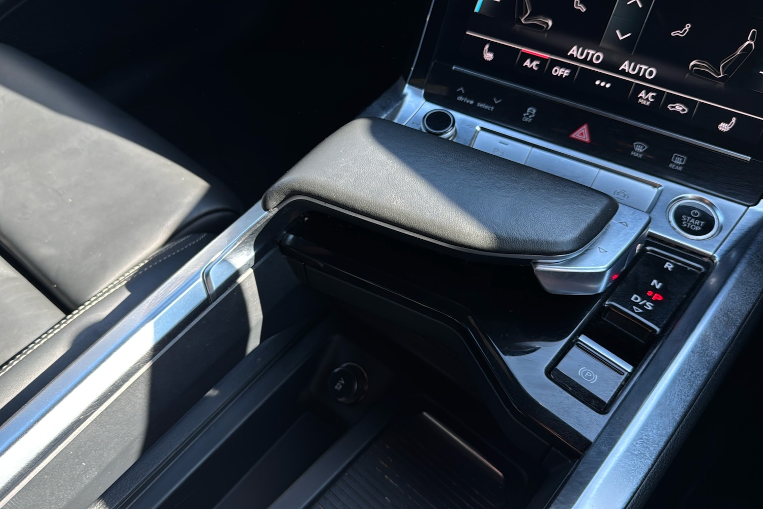 Used Audi e-tron 2022 for sale - 76390863: Photo 13