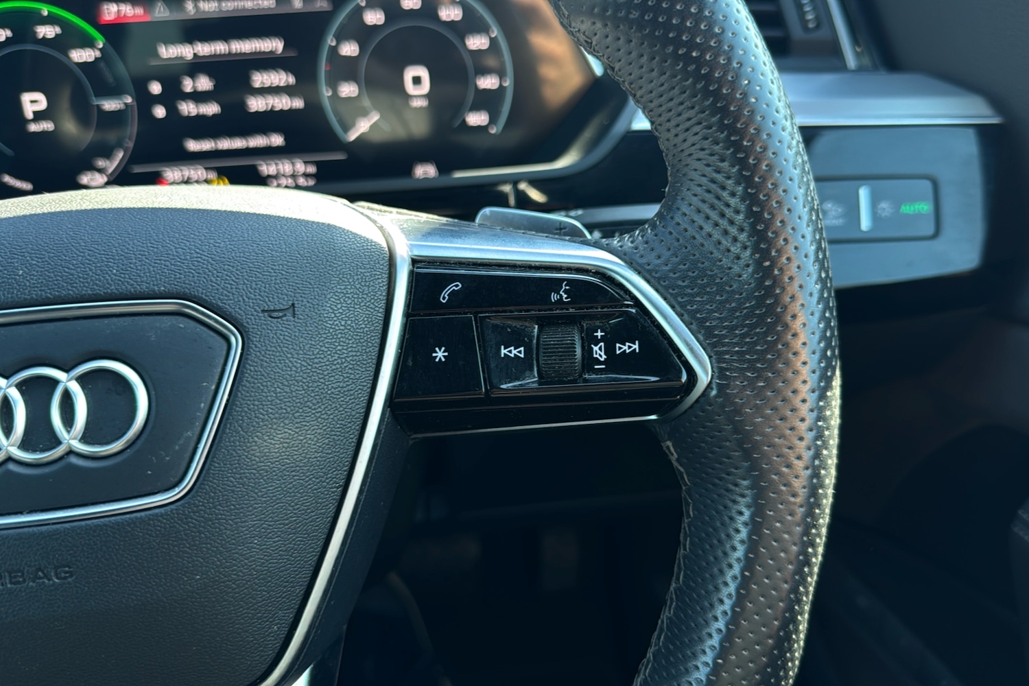 Used Audi e-tron 2022 for sale - 76390863: Photo 18