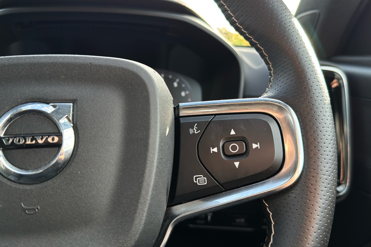 Used Volvo XC40 2020 for sale - 76329046: Photo 18
