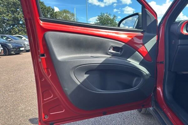 Used Toyota Aygo X 2023 for sale - 75672851: Photo 35