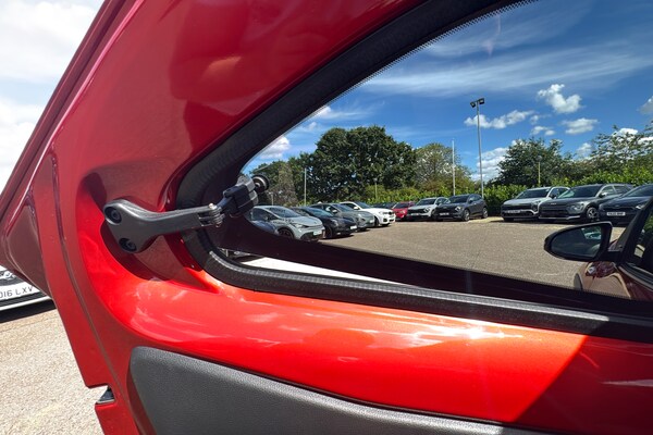 Used Toyota Aygo X 2023 for sale - 75672851: Photo 38