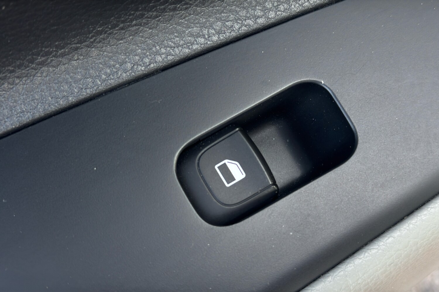 Used Kia Stonic 2020 for sale - 77649489: Photo 38