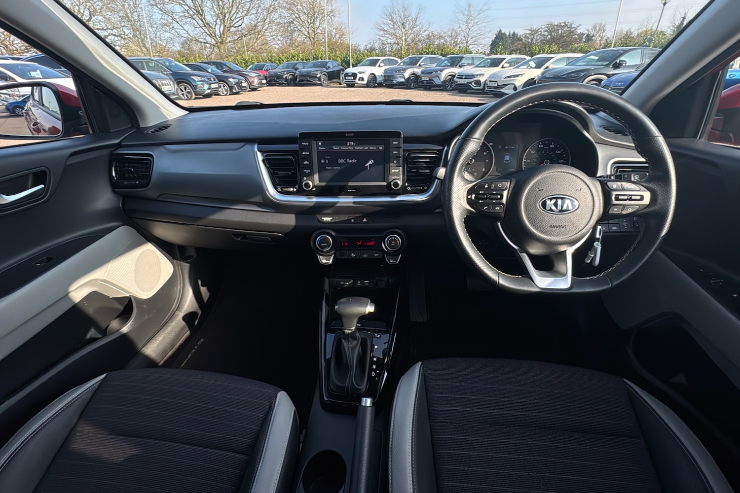 Used Kia Stonic 2020 for sale - 77649489: Photo 9