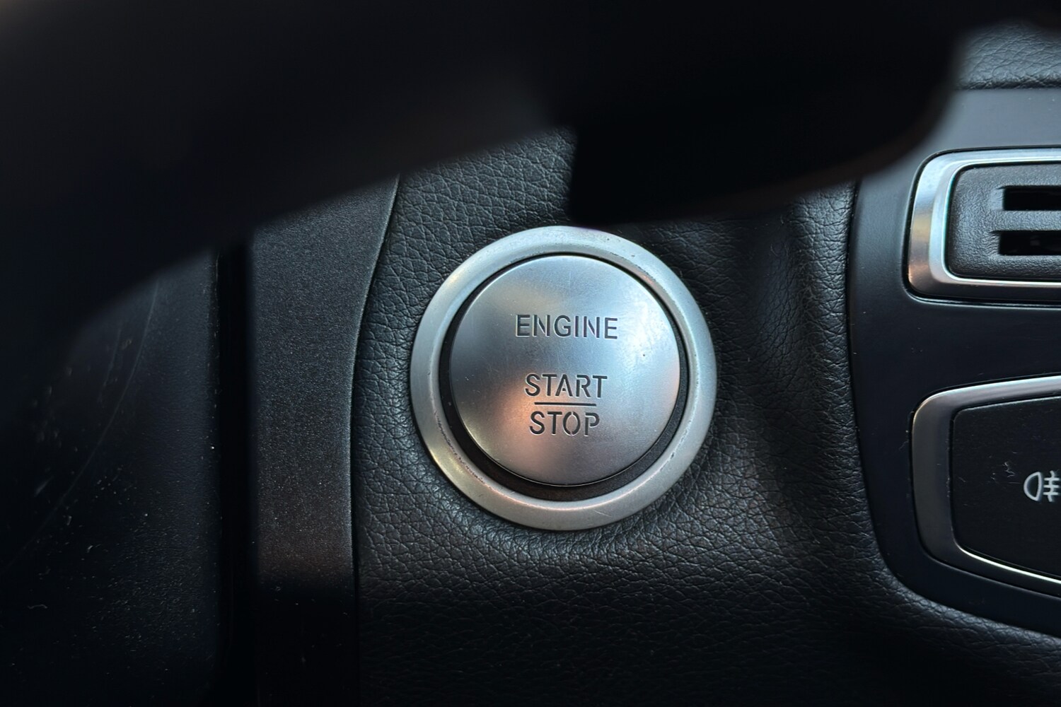 Used Mercedes-Benz C Class 2016 for sale - 76316092: Photo 23