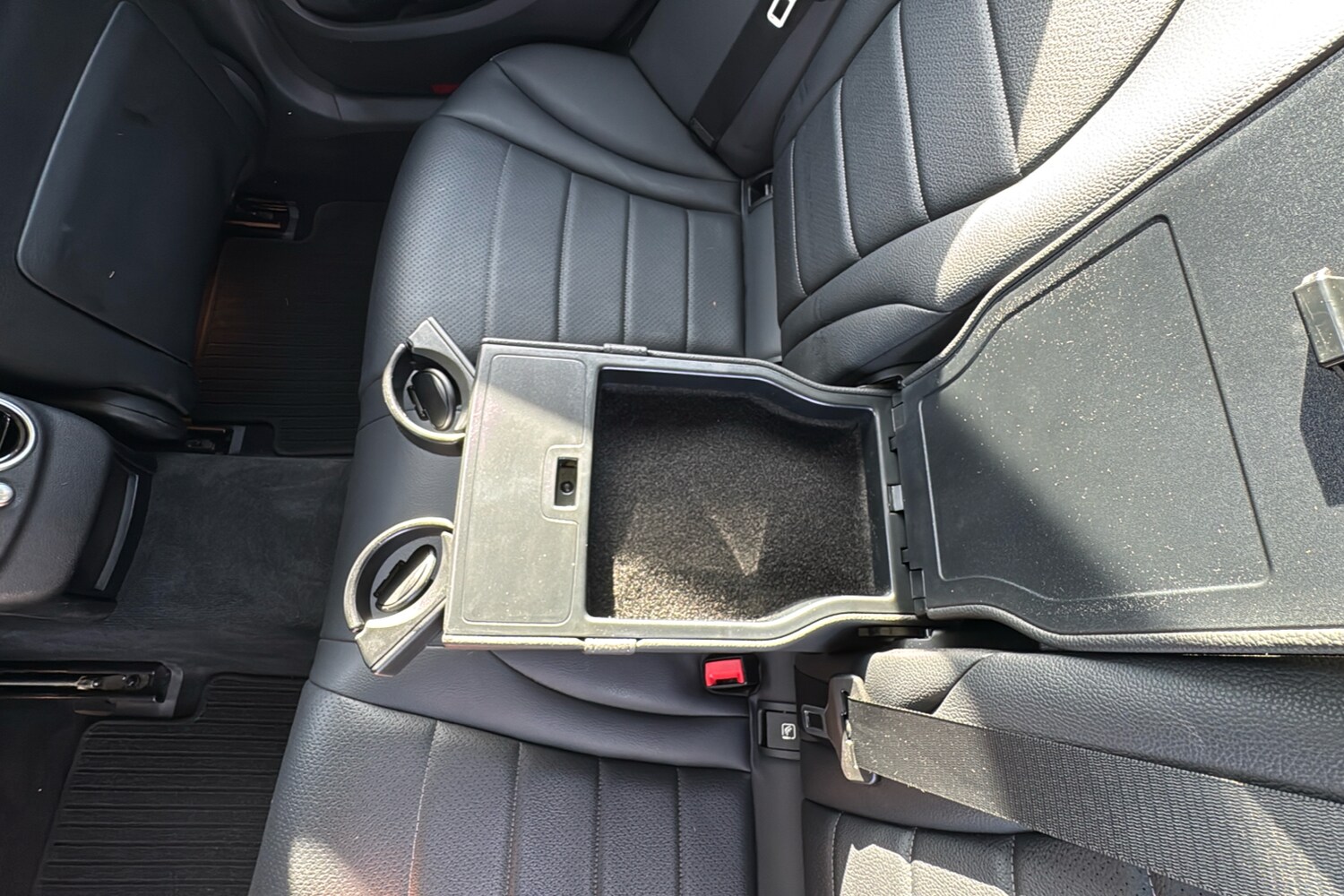 Used Mercedes-Benz C Class 2016 for sale - 76316092: Photo 41