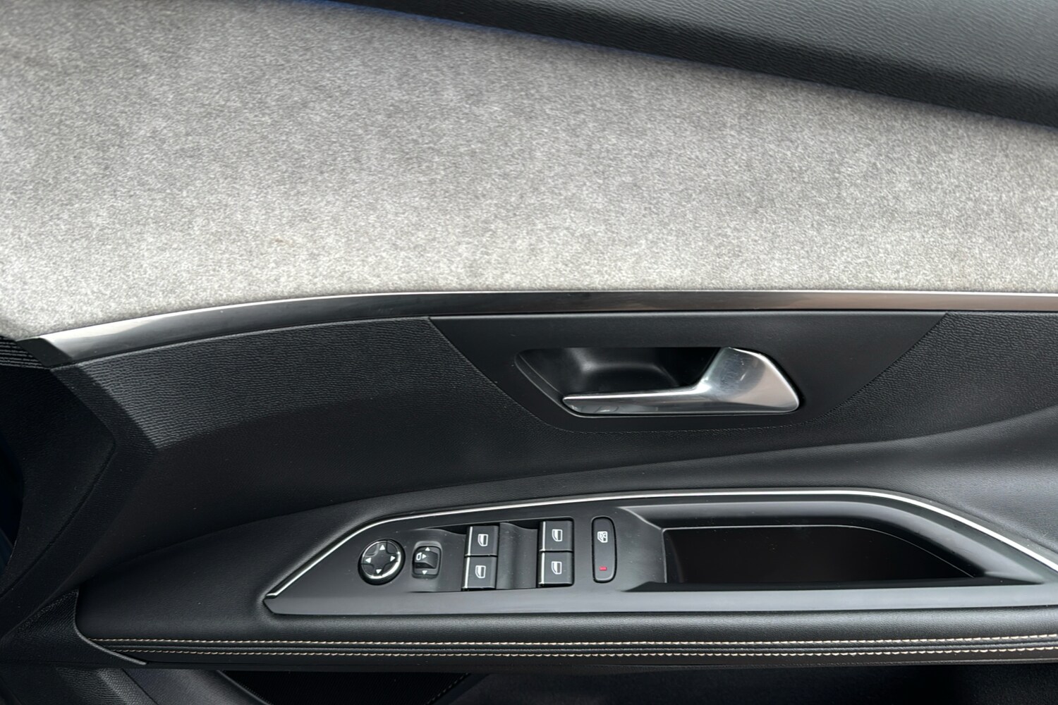 Used Peugeot 5008 2023 for sale - 77494567: Photo 47