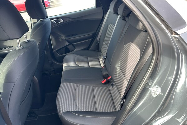 Used Kia XCeed 2022 for sale - 76156001: Photo 39