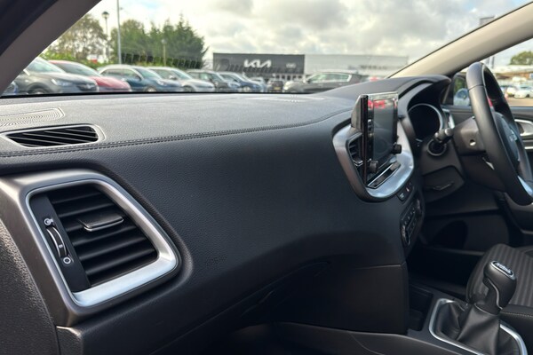 Used Kia XCeed 2022 for sale - 76156001: Photo 41