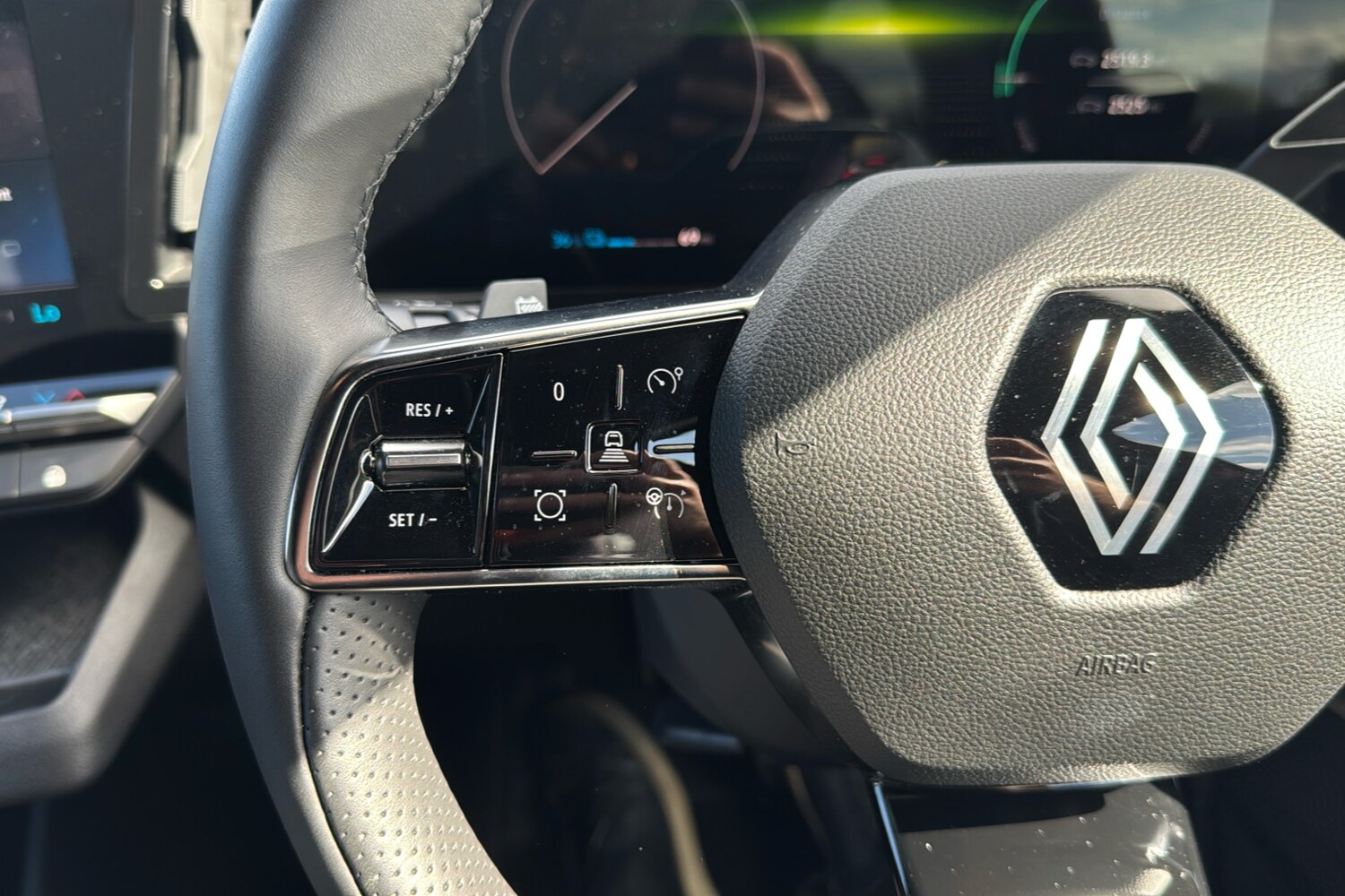 Used Renault Megane E Tech 2023 for sale - 75919338: Photo 17