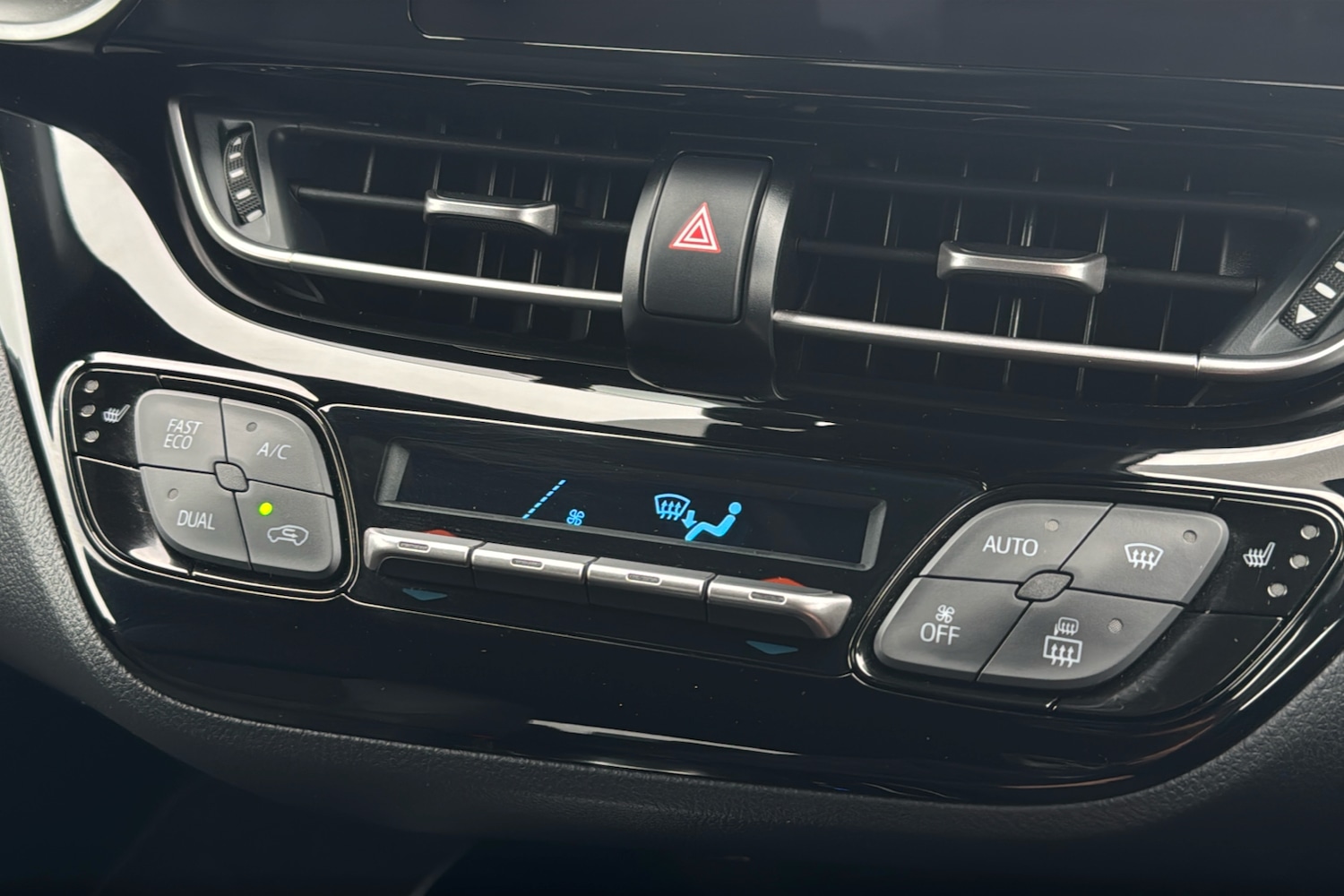 Used Toyota C-HR 2022 for sale - 77675187: Photo 16