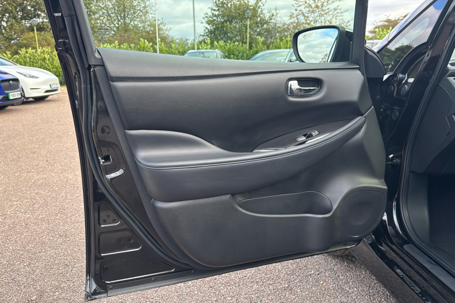 Used Nissan Leaf 2022 for sale - 76329070: Photo 34