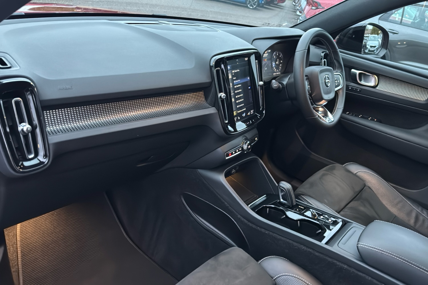 Used Volvo XC40 2018 for sale - 76732583: Photo 11