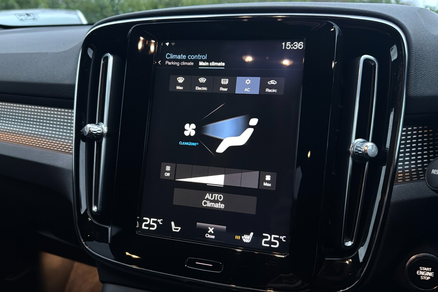 Used Volvo XC40 2018 for sale - 76732583: Photo 16