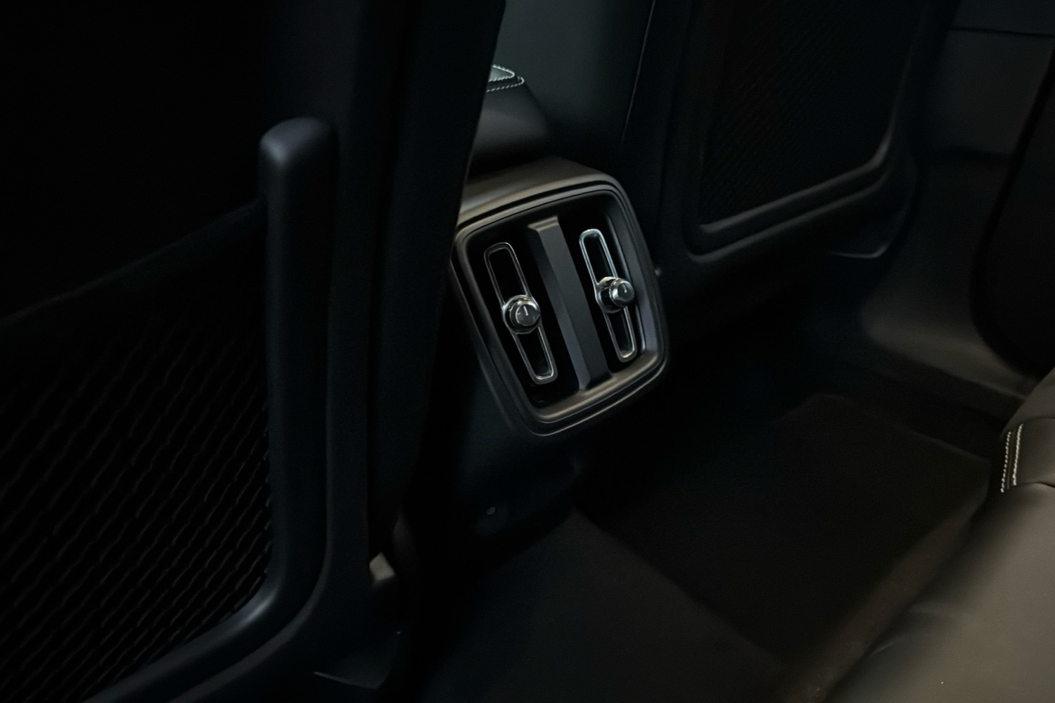 Used Volvo XC40 2018 for sale - 76732583: Photo 39