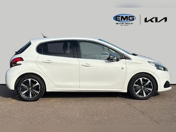 Used Peugeot 208  for sale - 75465192: Photo