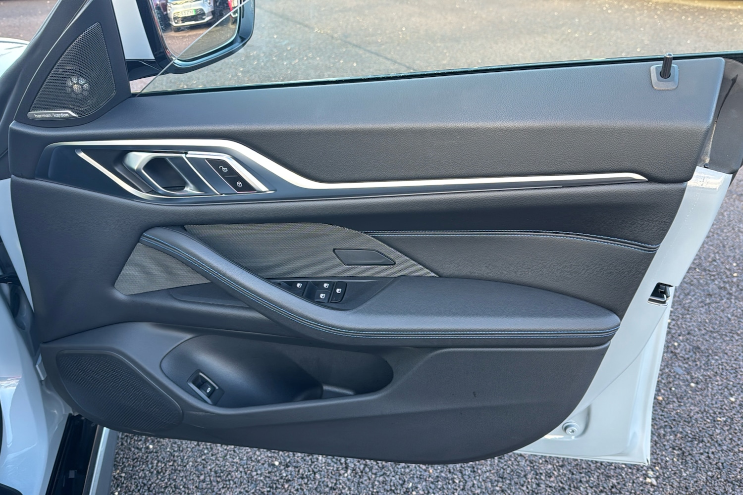 Used BMW i4 2023 for sale - 77308636: Photo 45