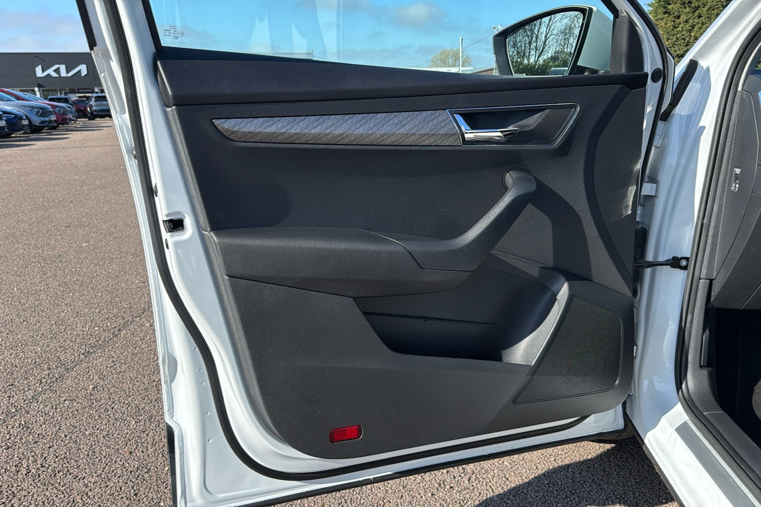 Used Skoda Karoq 2025 for sale - 77609711: Photo 35