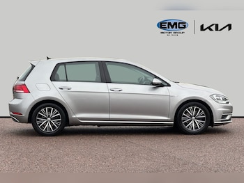 Used Volkswagen Golf 2018 for sale - 76805161: Photo