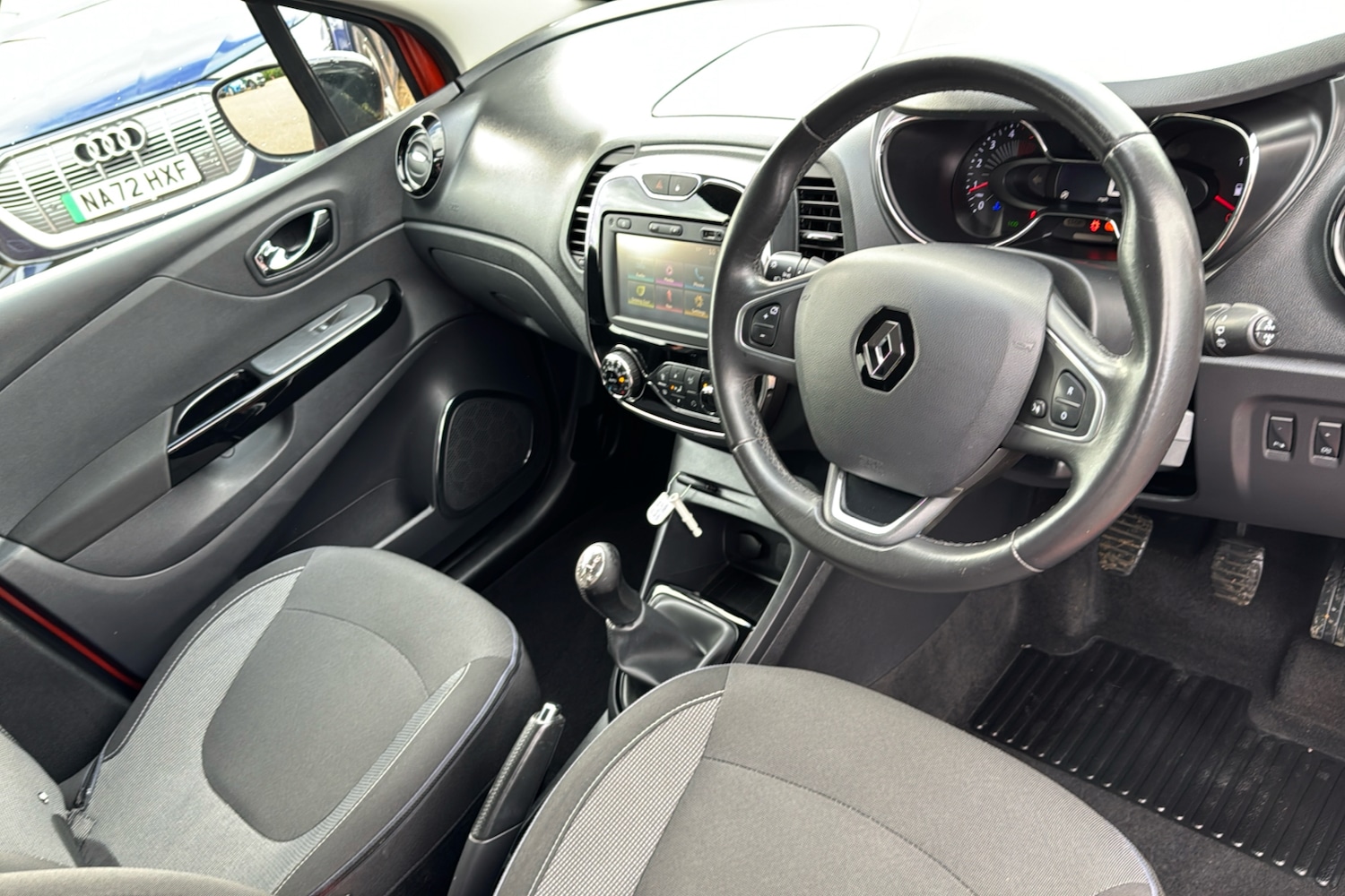 Used Renault Captur 2016 for sale - 76488247: Photo 10