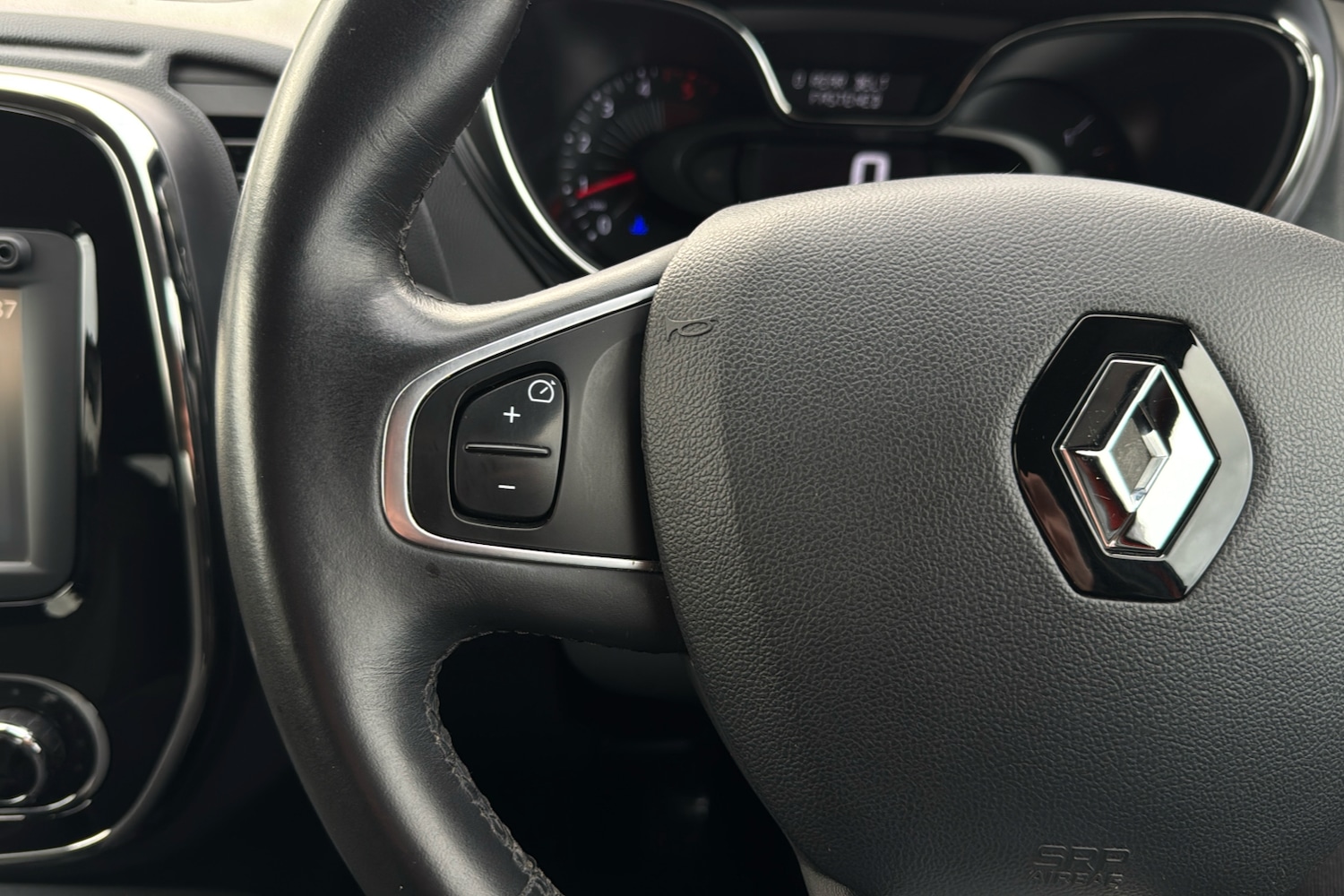 Used Renault Captur 2016 for sale - 76488247: Photo 17