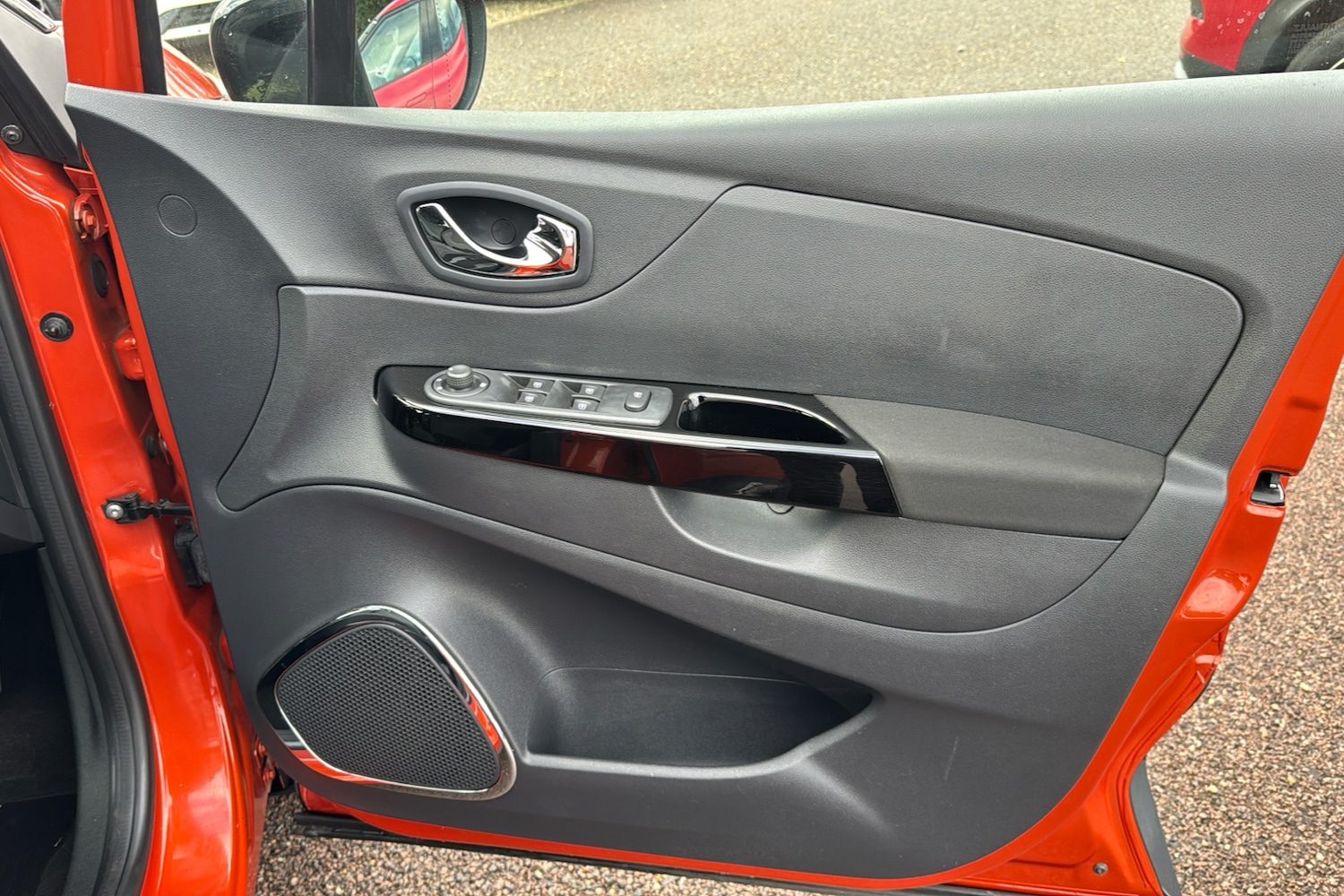 Used Renault Captur 2016 for sale - 76488247: Photo 41