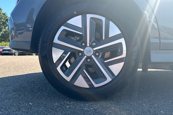 Used Hyundai KONA 2023 for sale - 75603753: Photo 8