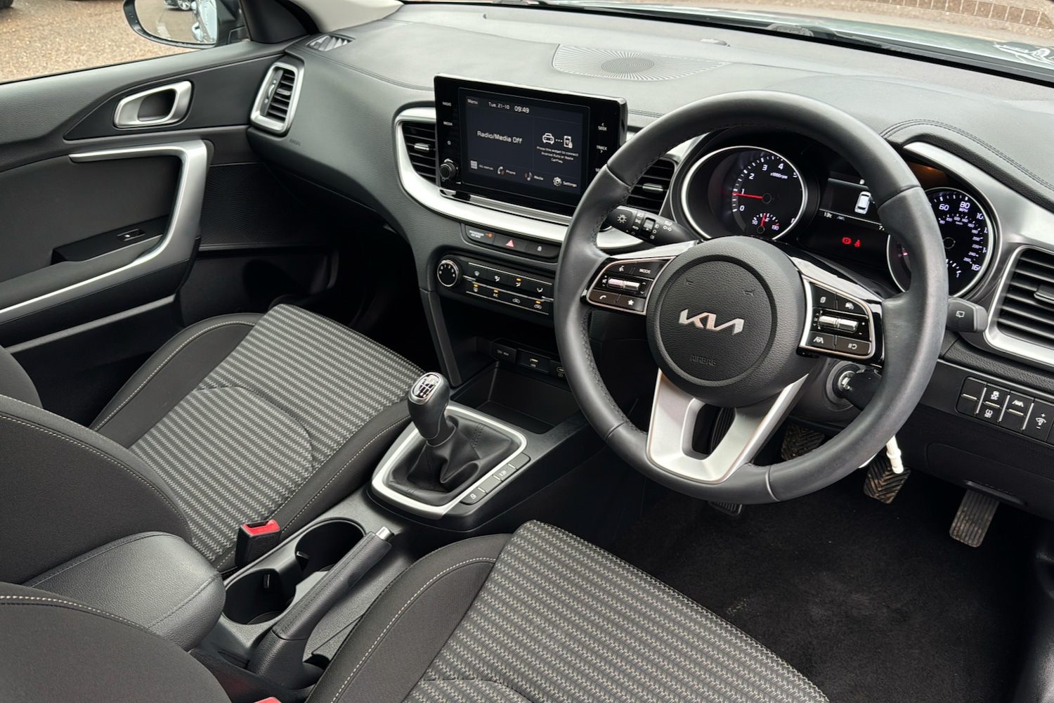 Used Kia Ceed 2023 for sale - 76305021: Photo 10