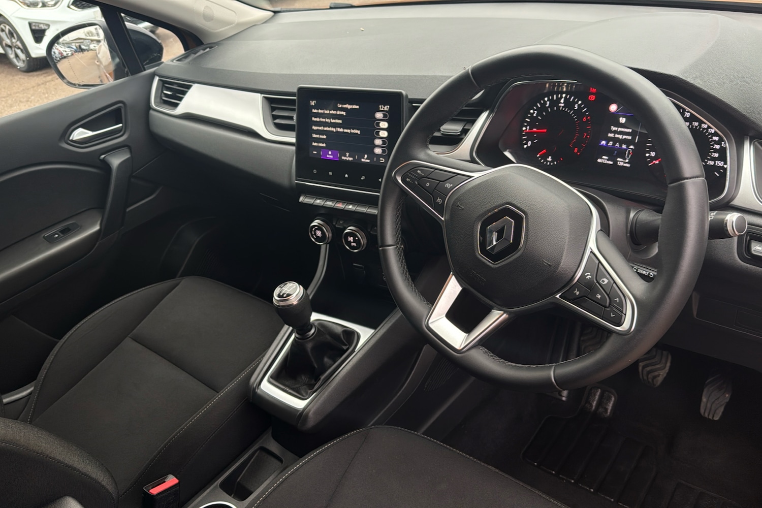 Used Renault Captur 2020 for sale - 76339431: Photo 10