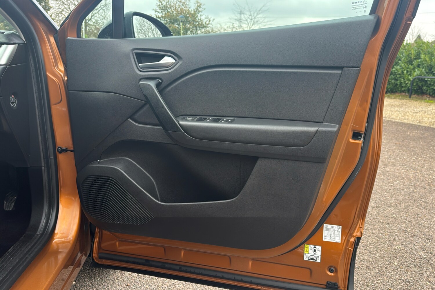 Used Renault Captur 2020 for sale - 76339431: Photo 38