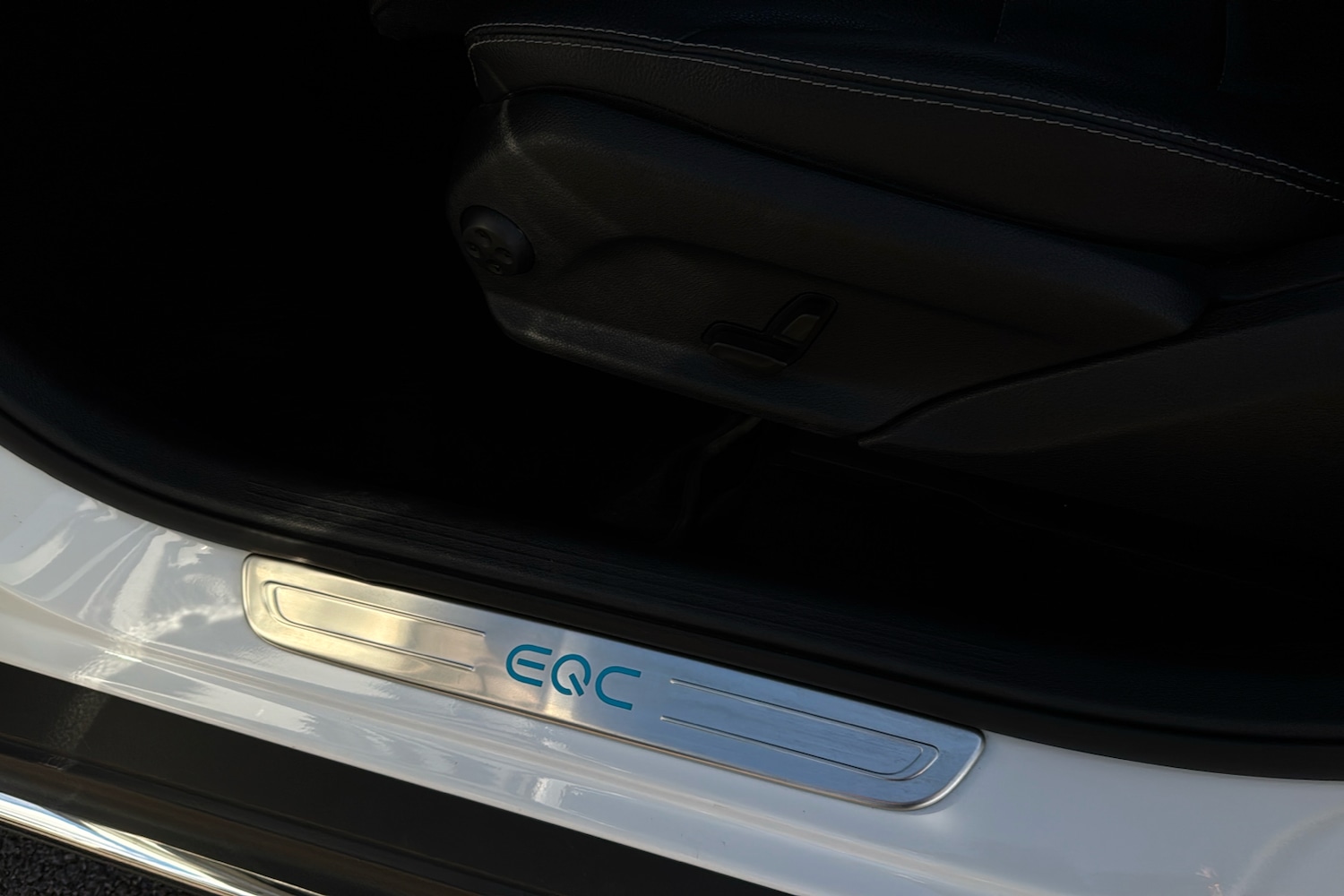 Used Mercedes-Benz EQC 2022 for sale - 75784908: Photo 44
