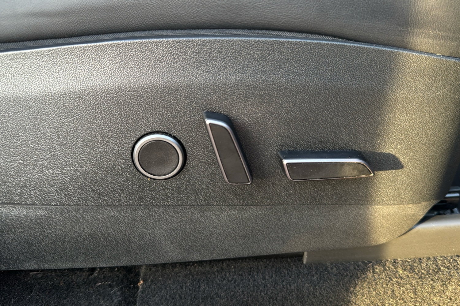 Used Tesla Model Y 2022 for sale - 77601778: Photo 46