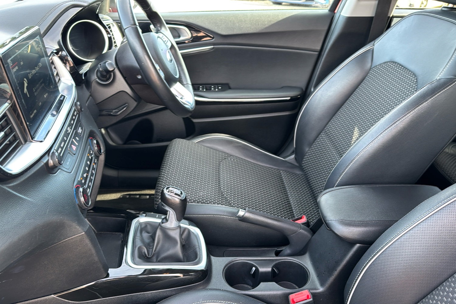Used Kia Ceed 2019 for sale - 76076974: Photo 42