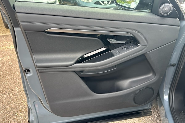 Used Land Rover Range Rover Evoque 2021 for sale - 76015717: Photo 42