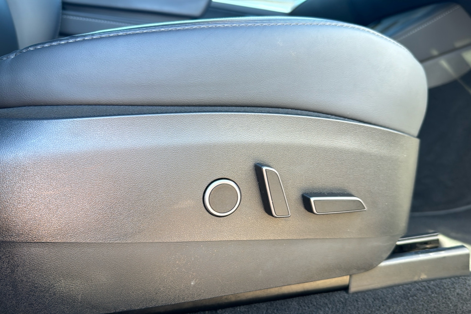 Used Tesla Model Y 2023 for sale - 76505315: Photo 48