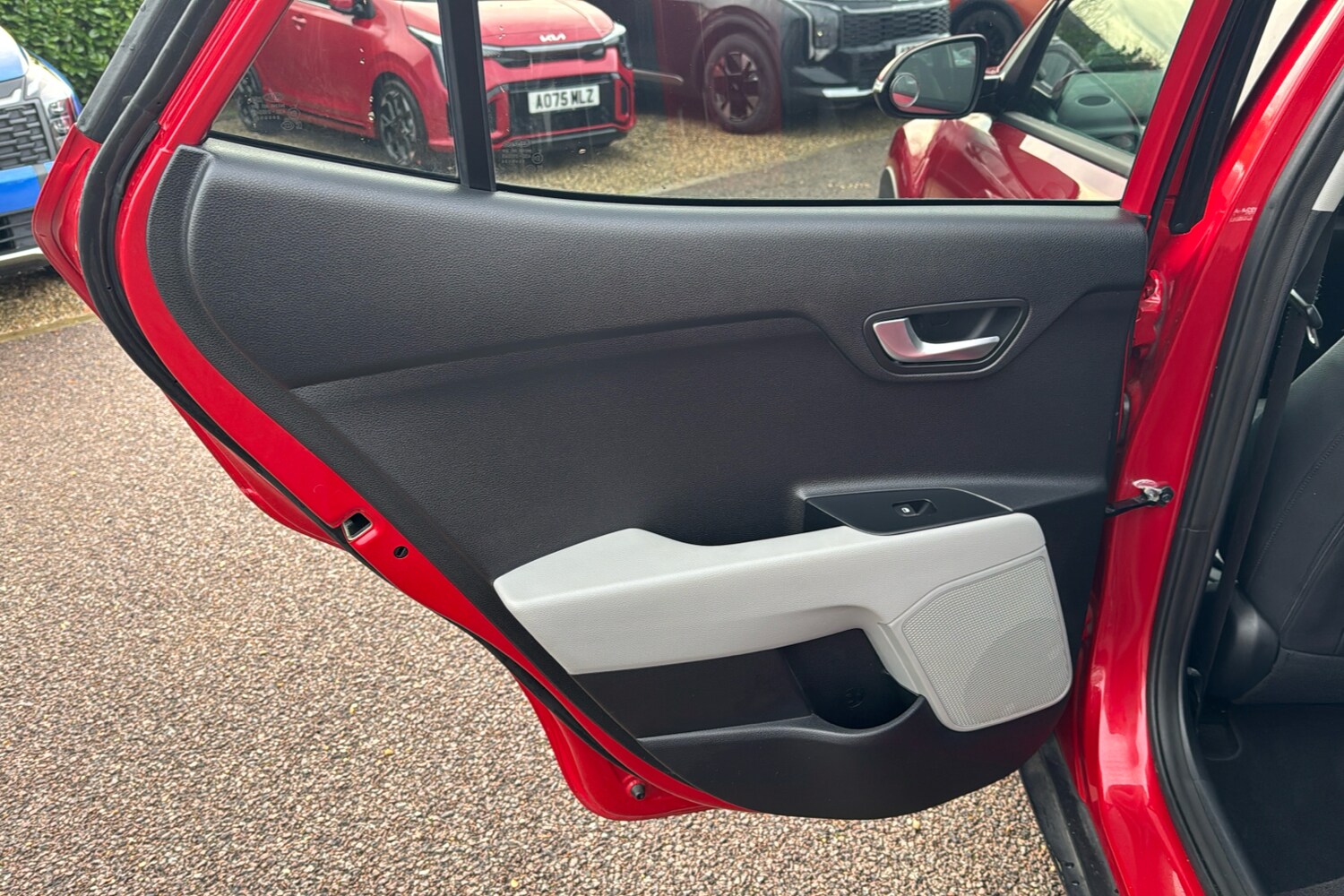 Used Kia Stonic 2020 for sale - 77112712: Photo 37