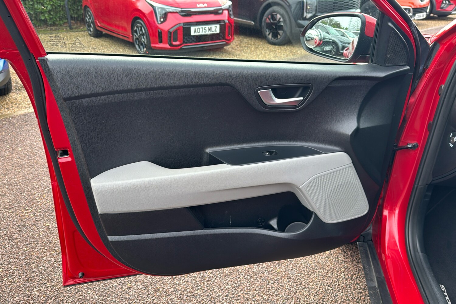 Used Kia Stonic 2020 for sale - 77112712: Photo 40