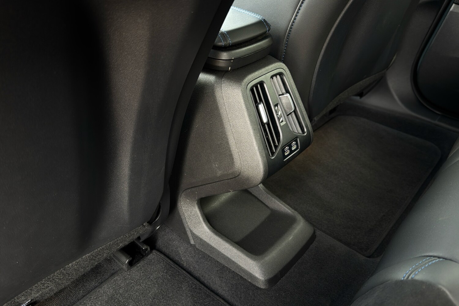 Used BMW iX2 2024 for sale - 75930628: Photo 38