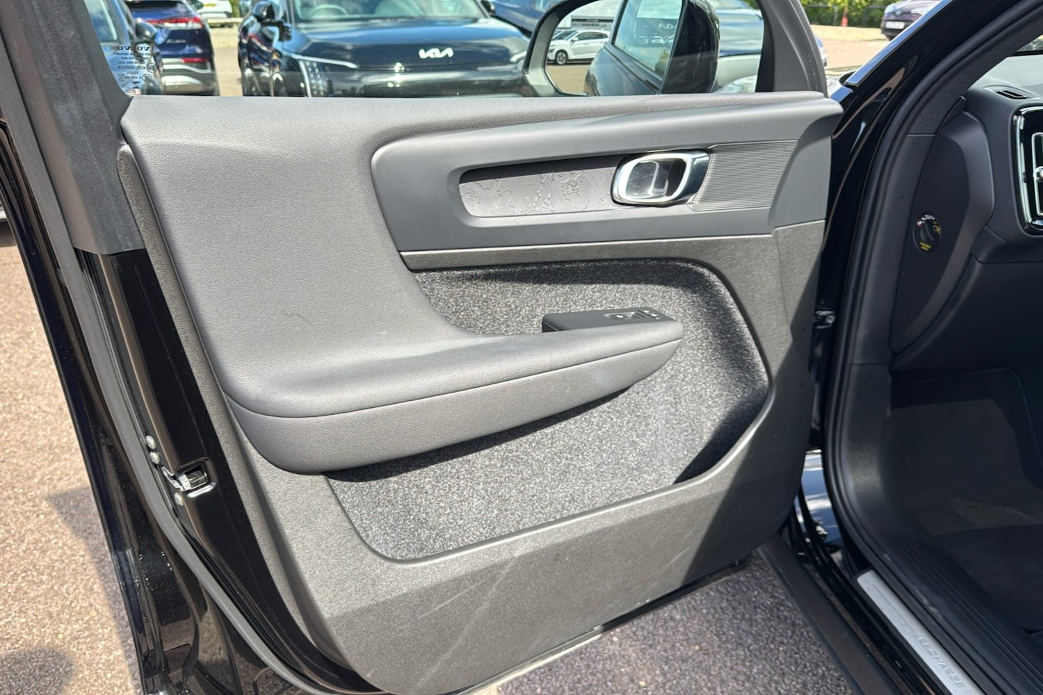 Used Volvo C40 2023 for sale - 78103832: Photo 42