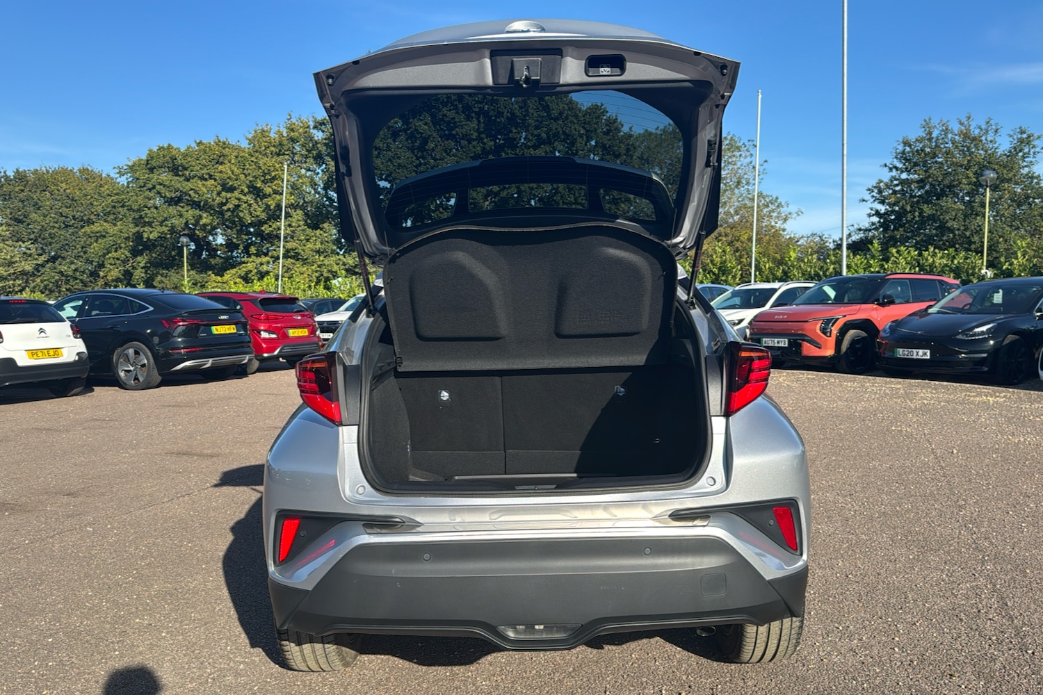 Used Toyota C-HR 2023 for sale - 76004048: Photo 19