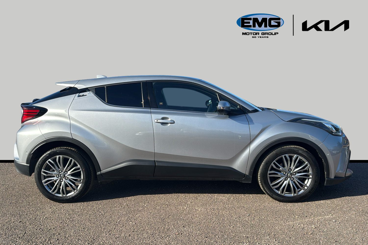 Used Toyota C-HR 2023 for sale - 76004048: Photo 4