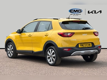 Used Kia Stonic 2023 for sale - 79127979: Photo