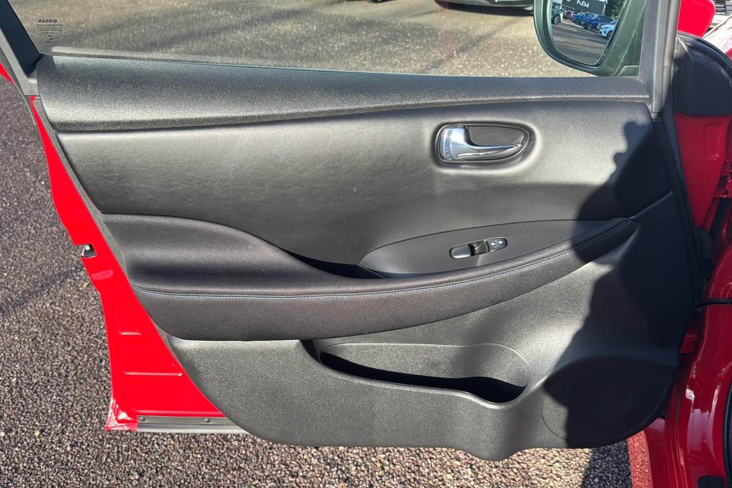 Used Nissan Leaf 2021 for sale - 76390918: Photo 40