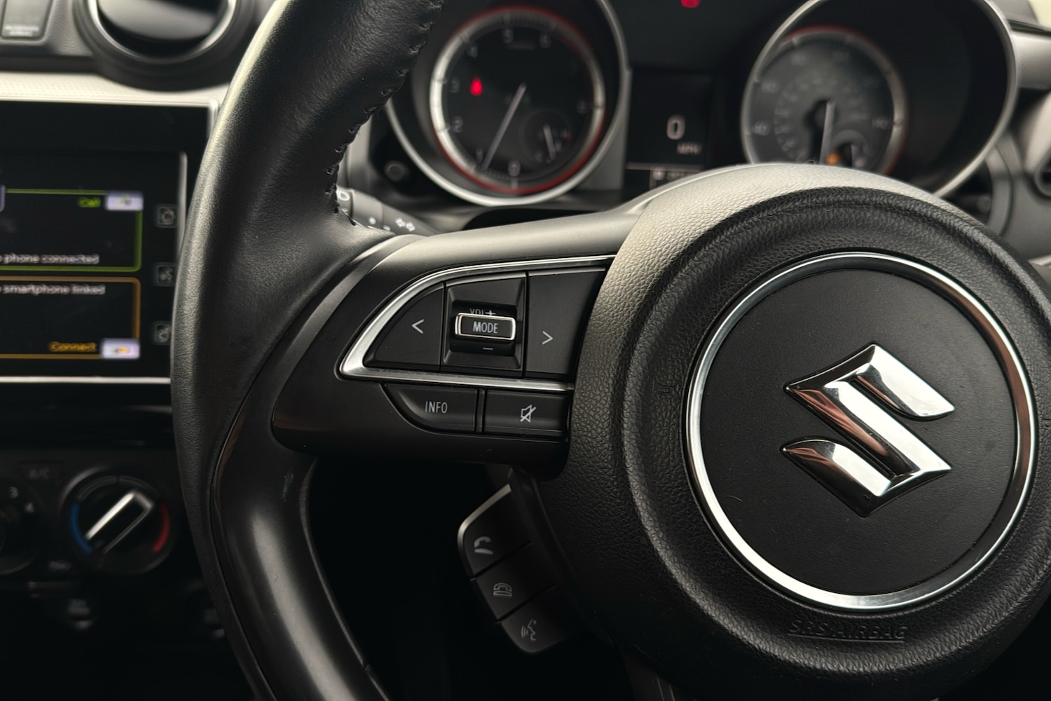 Used Suzuki Swift 2021 for sale - 76436020: Photo 17