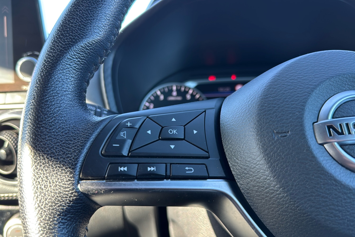 Used Nissan Juke 2020 for sale - 76133387: Photo 17