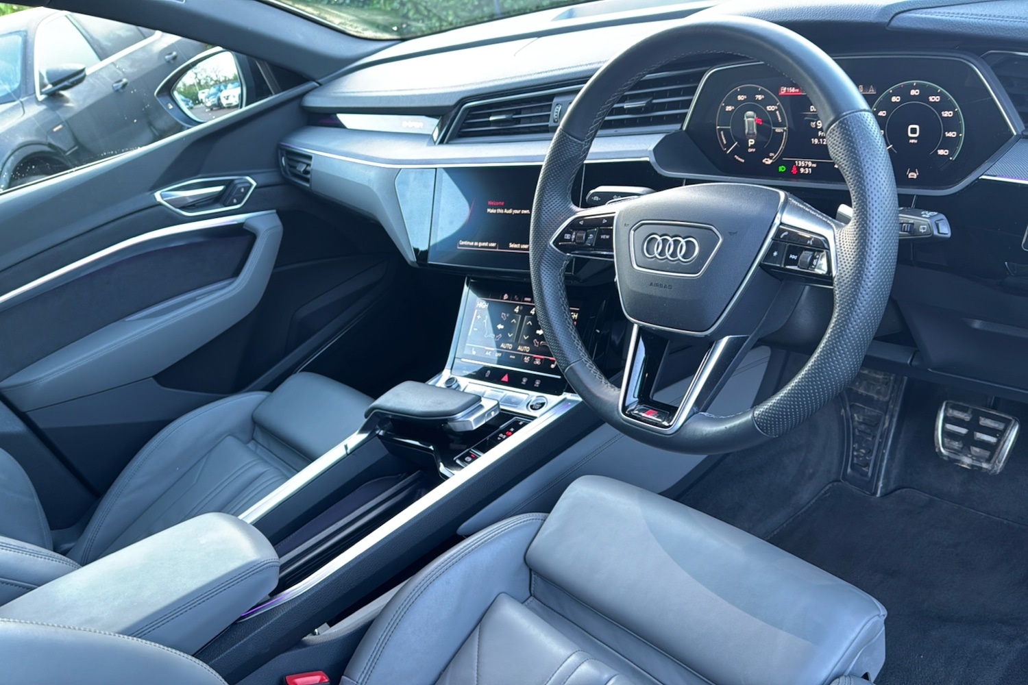 Used Audi Q8 e-tron 2023 for sale - 76955365: Photo 10