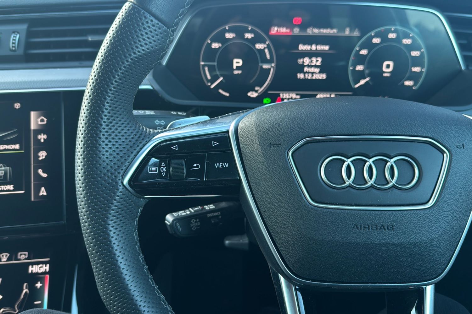 Used Audi Q8 e-tron 2023 for sale - 76955365: Photo 17