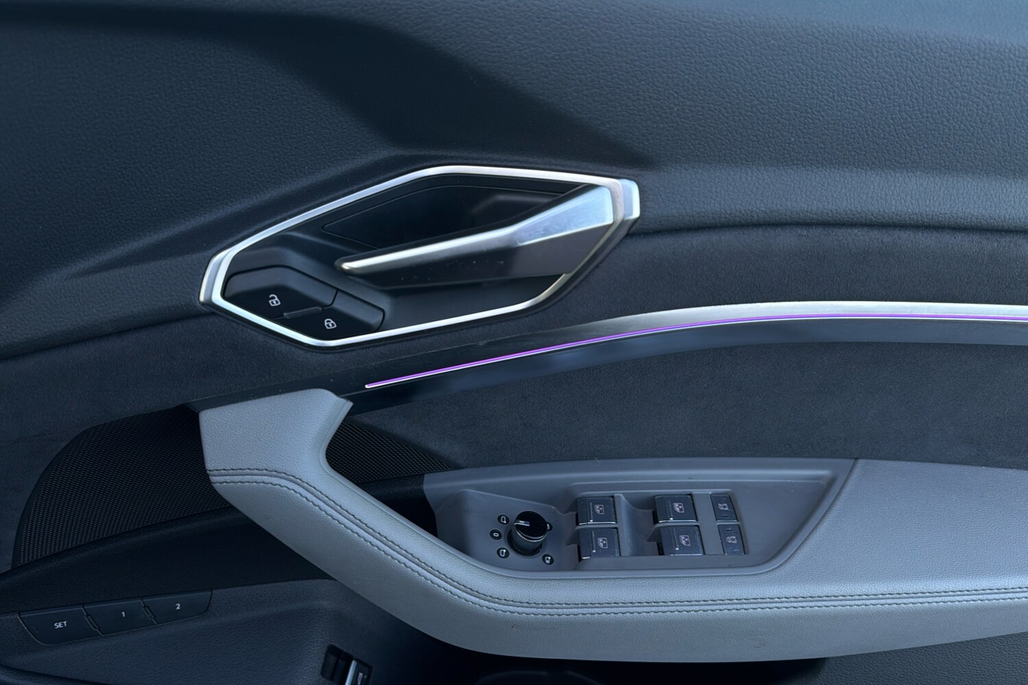 Used Audi Q8 e-tron 2023 for sale - 76955365: Photo 47