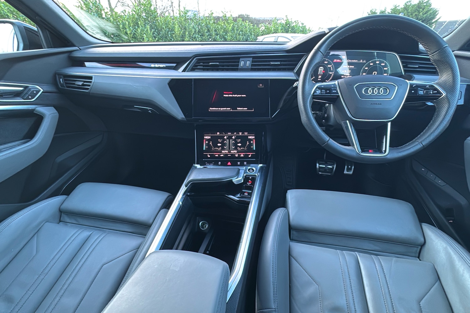 Used Audi Q8 e-tron 2023 for sale - 76955365: Photo 9