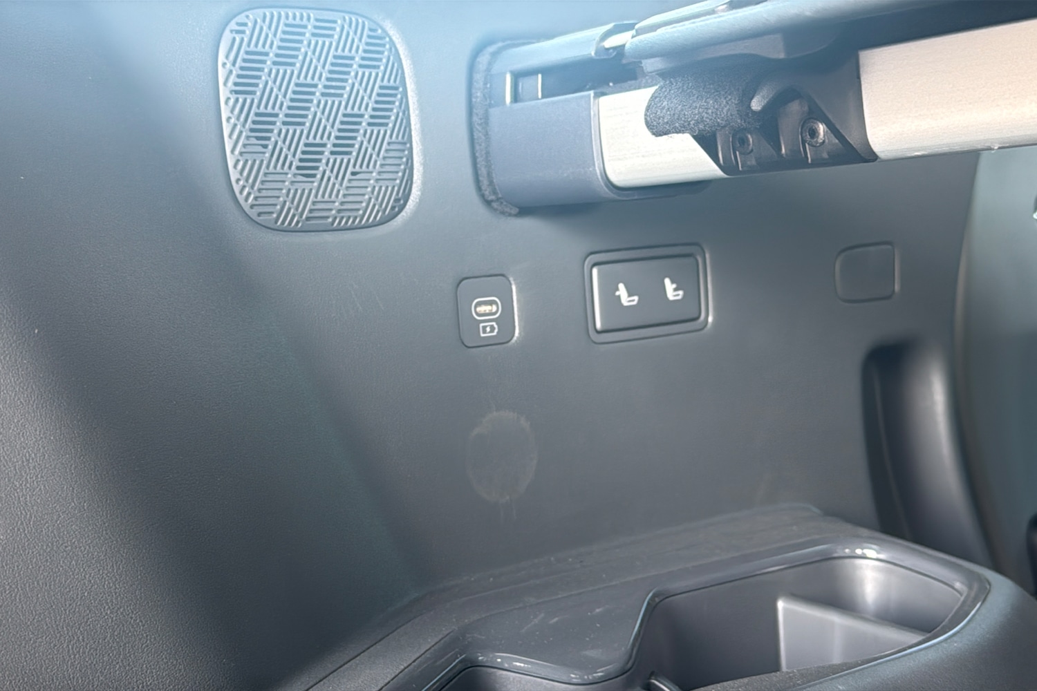 Vehicle 28